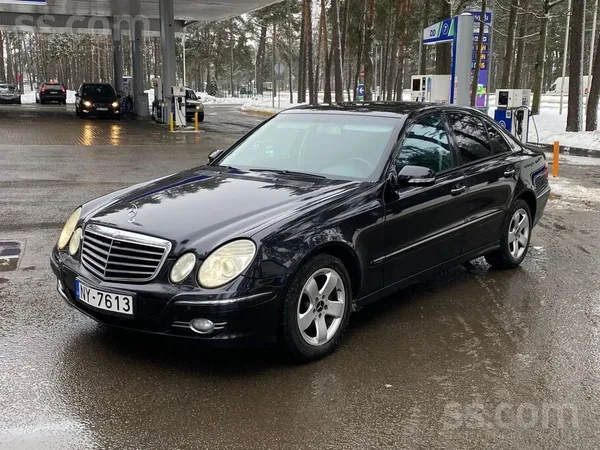 Mercedes Benz E220 Avantgarde, jauna ta, 2 atslēgas, ekonomiks 2.2 dīzelis,