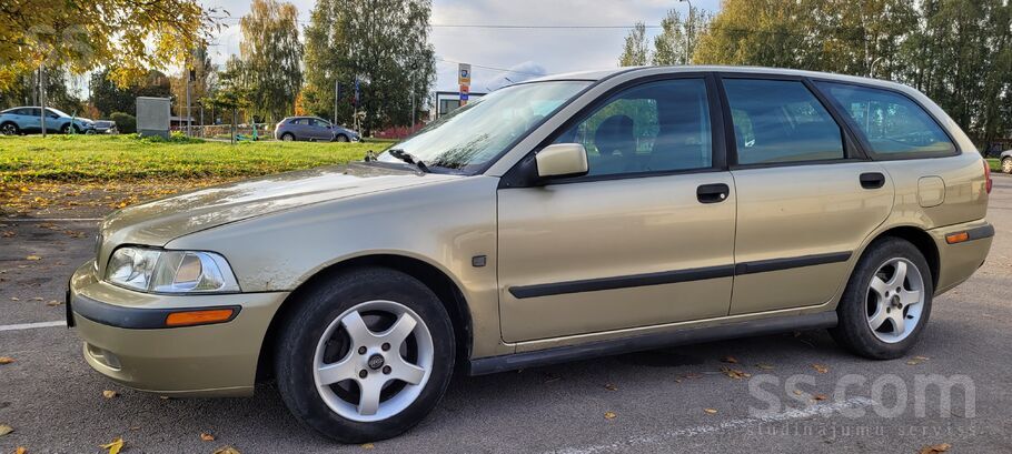 Pārdodu normālu Volvo pa gāzes iekārtas cenu. Mašīna bija kā otrais auto. Li