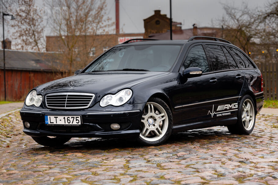 Pārdod Mercedes Benz C30 Amg 3.0D 170kW, labā tehniskā un vizuālā stāvoklī.