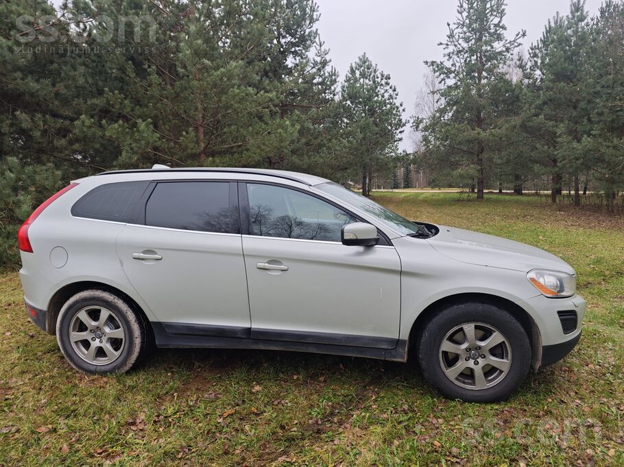 Продаю автомобиль Volvo Xc60 2012 года выпуска. Есть история владения за 4,