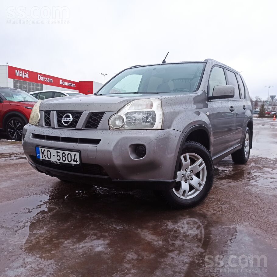 Nissan X-Trail 2.0D, 110kW. 