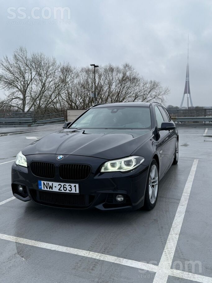 BMW 530d Touring (F11) M-Paket, 3.0 dīzelis, 190 kW / 258 ZS
Oriģināla M-Pa