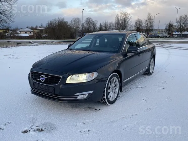 Volvo Teicams auto, 2.0D4, /180zs/ pilna komplektācija, 