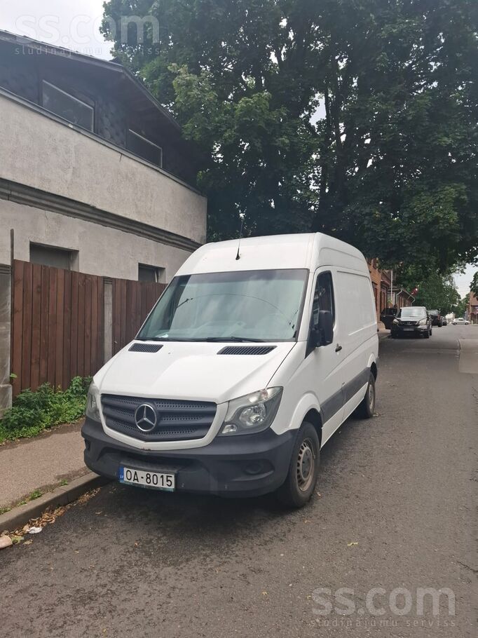 Mercedes Pārdod labu Mercedes Sprinter. Augstais, īsais, tr