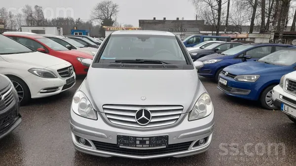 Mercedes Ideālā stavokļī. Iespējams līzings un maiņa. 