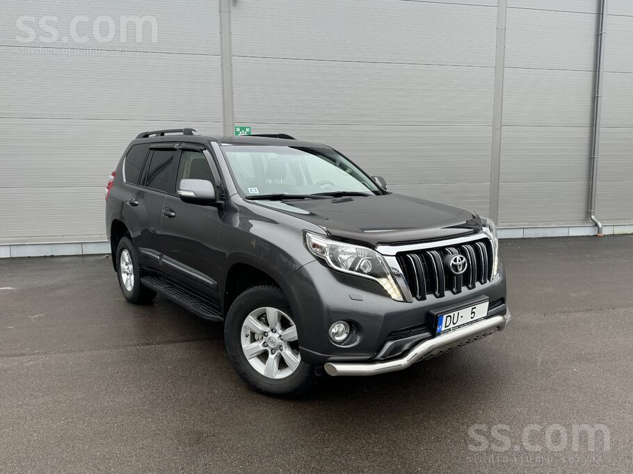 Toyota Land Ceuiser 2, 8 D-4D 130kW 170Zs , manuāla 6 pakāpju ātrumkārba. Au