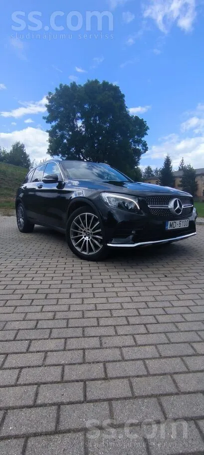 Продаю свой MB Glc250D Amg. 
Обслуживался вовремя, вложений не требует. 
П