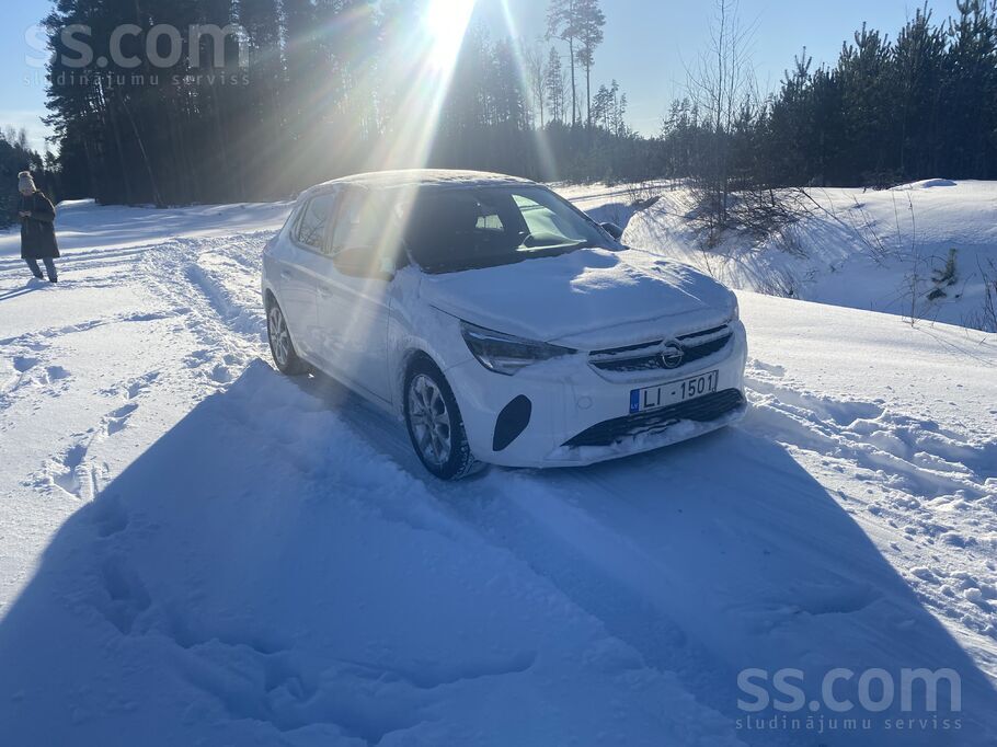 Opel Jauna auto stāvoklis mazs oriģināls noskrējiens. A