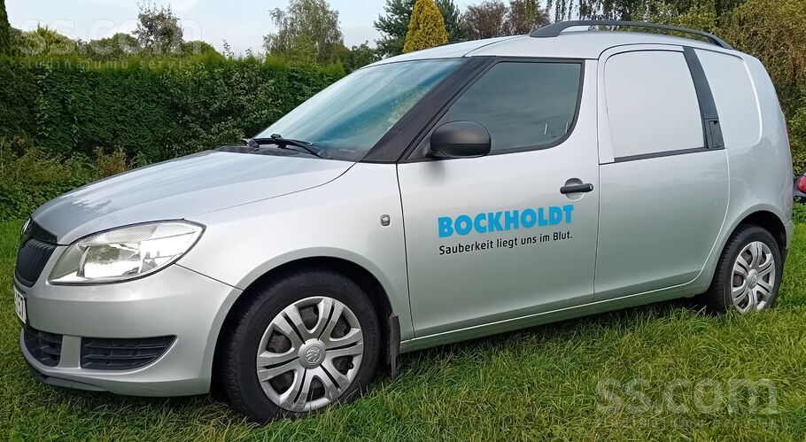 Cenā iekļauts Pvn 21%. 
Auto ir labā stāvoklī un pēdējā laikā tiek izmantot