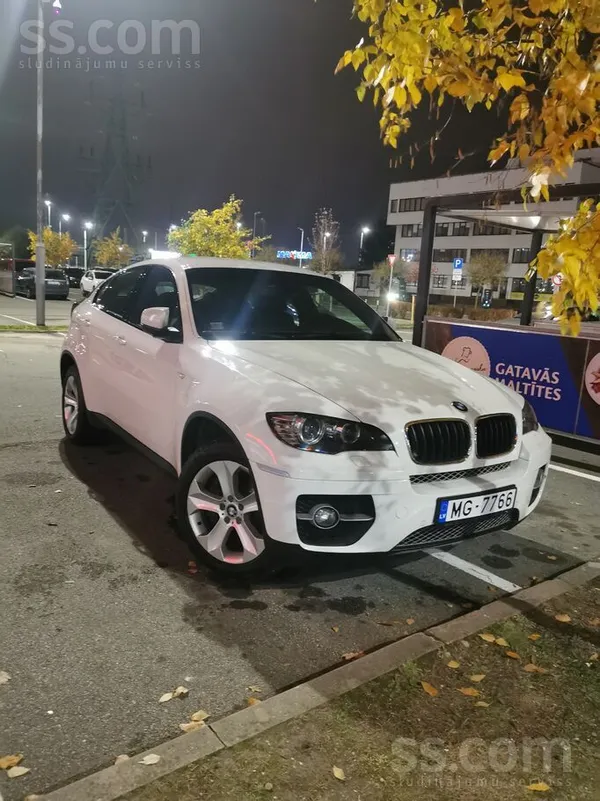 BMW Ģimene nesteidzīgi pārdod BMW X6 E71