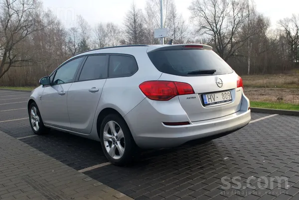Opel Pārdodu Opel Astra. Auto ar ļoti labu aprīkojumu, 