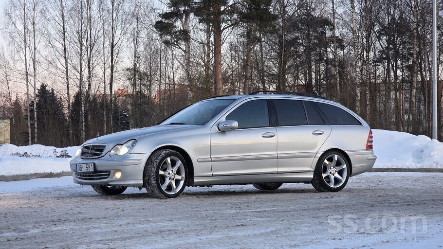 Pārdodu koptu un ekonomisku auto ar teicamu tehnisko stāvokli – sēdies un br