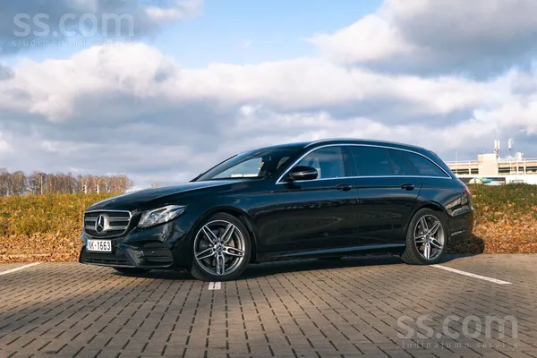 Mercedes Mercedes E220d 4Matic - Amg Line - Premium pakotne