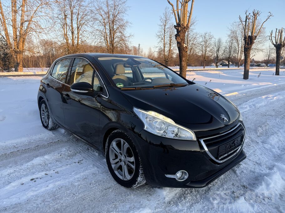 Peugeot Benzīns. Automāts
