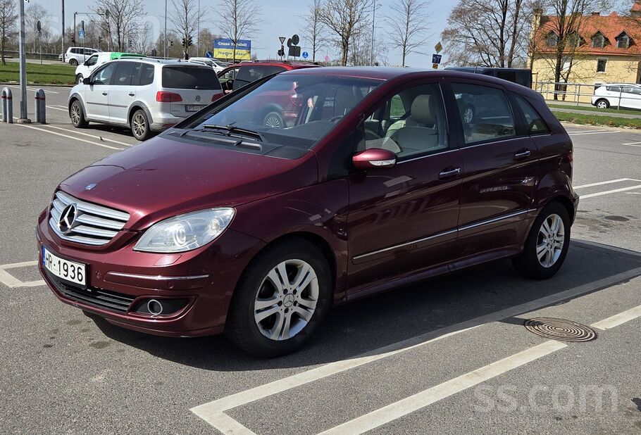 Pārdodu Mercedes-Benz B180 2.0 dīzelis 2005. gads
Tehniski mašīna ir lab