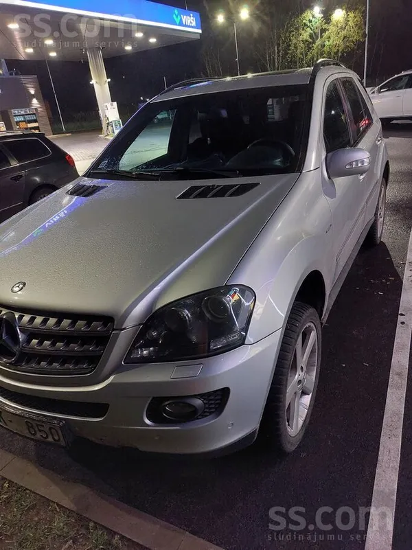 Mercedes Sakarā ar jauna auto iegādi , tirgoju savu veco au
