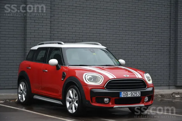 Mini Mini Countryman ar automātisko ātrumkārbu. Ļoti la