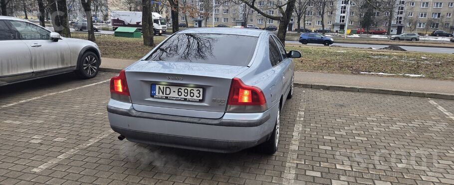 Pārdodu auto bez tehniskās apskates. Sīkāk pa telefonu. Pašam nav laika sala