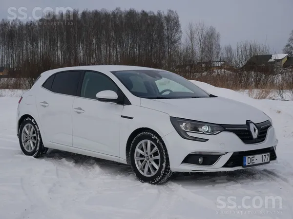 Renault Hetčbeks. White Pearl, balta perlamutra metālika k