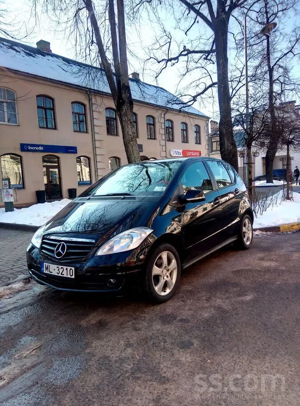 Mercedes Kompakts un pateicoties gāzes iekārtai ļoti ekonom
