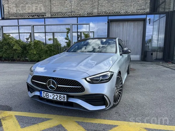 Night Pack
Amg Pack
Hybrid (benzīns/elektro)
Panorāmas jumts
Ambient lig