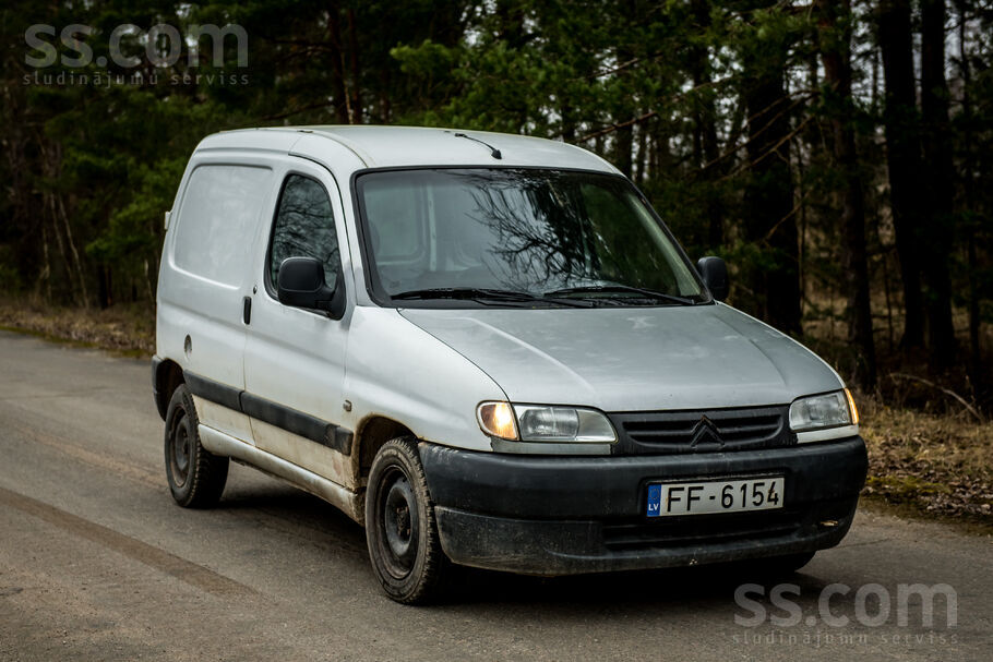 Peugeot Продаю Peugeot Partner, 2001 года, пробег 338138,