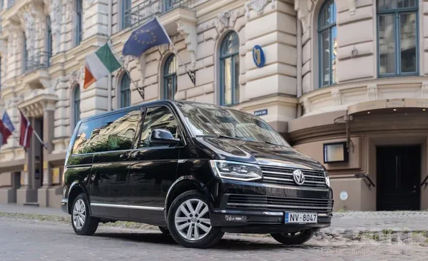 Volkswagen Highline komplektācija, ļoti labā stāvoklī. 
