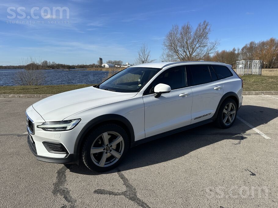Volvo Volvo V60 Cross Country Awd D4 (190 zs) ar automāt