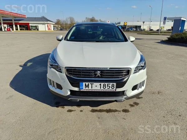 Peugeot Pārdodu auto labā tehniskā stāvoklī, virsbūve labā