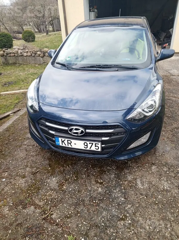 Hyundai Pārdodas, Ekonomisks auto. TA tikko izieta derīga 