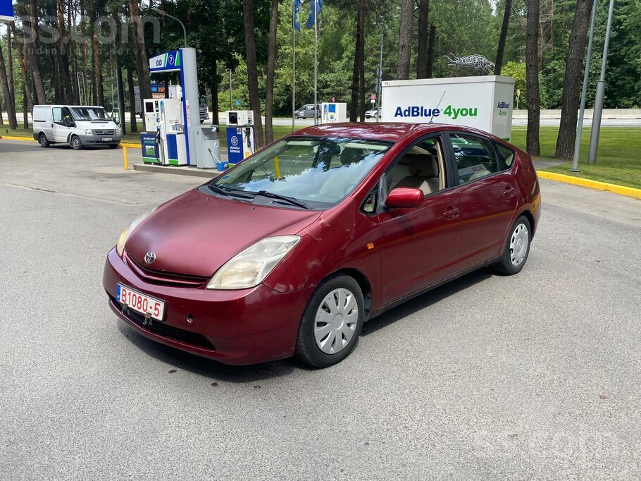 Toyota Prius hybrid, 1.5 benzīns, automātiskā ātrumkārba, orģināls nobraukum