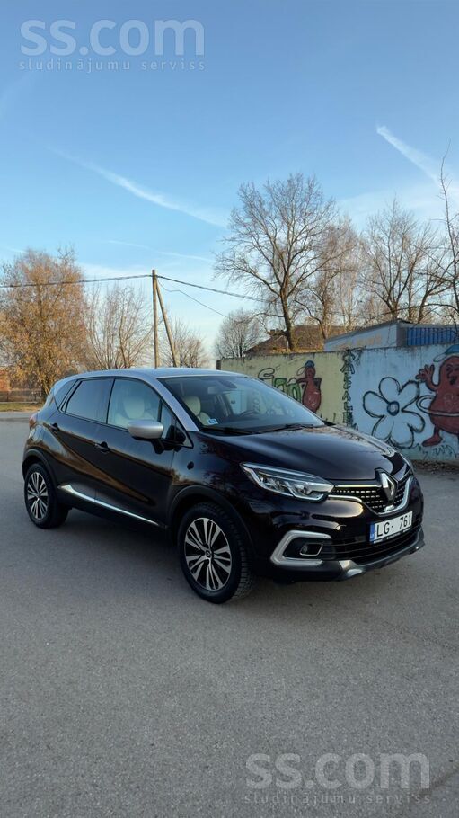 Renault Pārdod Renault Captur Initiale Paris (2018) Crosso