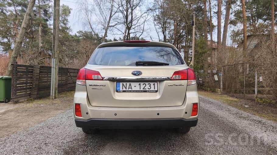 Subaru OUTBACK