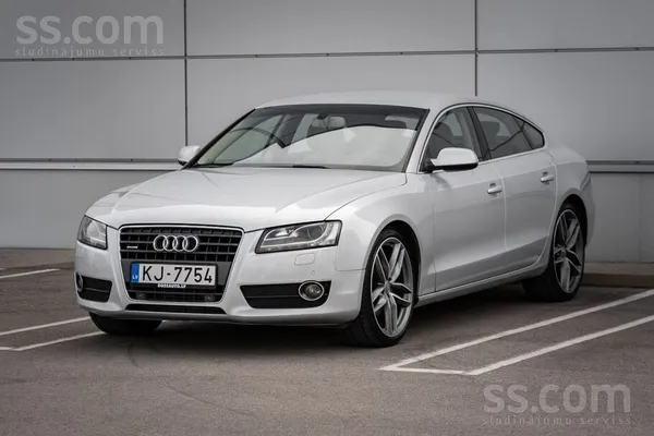 Audi Audi A5 Quattro Coupe 2.0 benzīns, Automāts. 