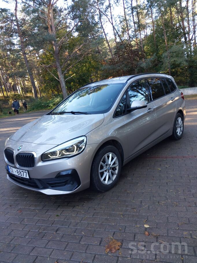 Pārdodu BMW 216 Gran Tourer labu ideāli piemērotu ģimenes auto. Tehniska aps