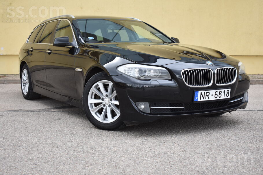 BMW BMW 525 (2011.g) Melna met. 