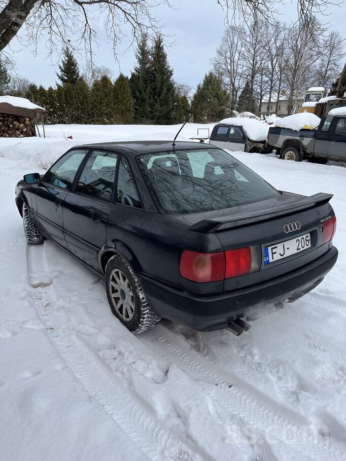 Audi B4, 2.6 benzīna motors var iedarbināt, bez apskates, var rezerves daļām