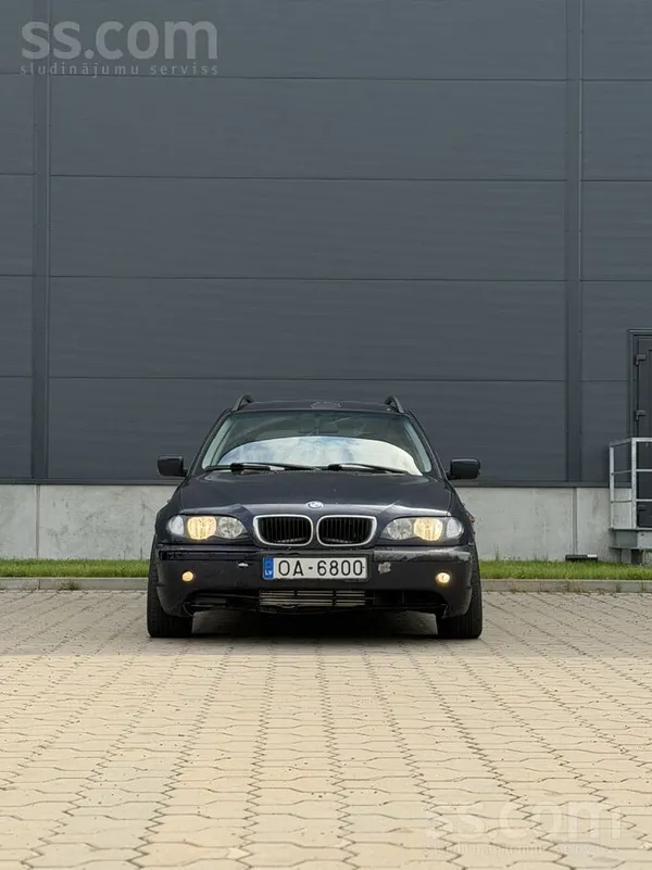 BMW Tirgoju savu ziemas auto. 