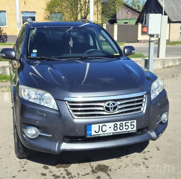 Продается Toyota Rav 4 в хорошем визуальном и техническом состоянии. С ТО пр