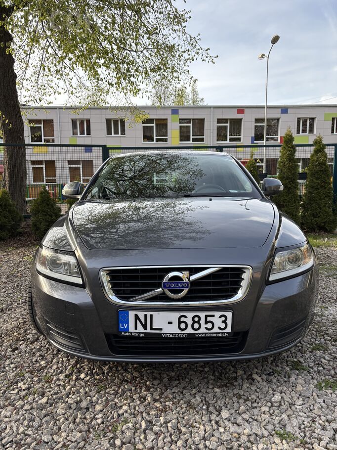 Volvo Продаю Volvo V50 в хорошем техническом и визуально