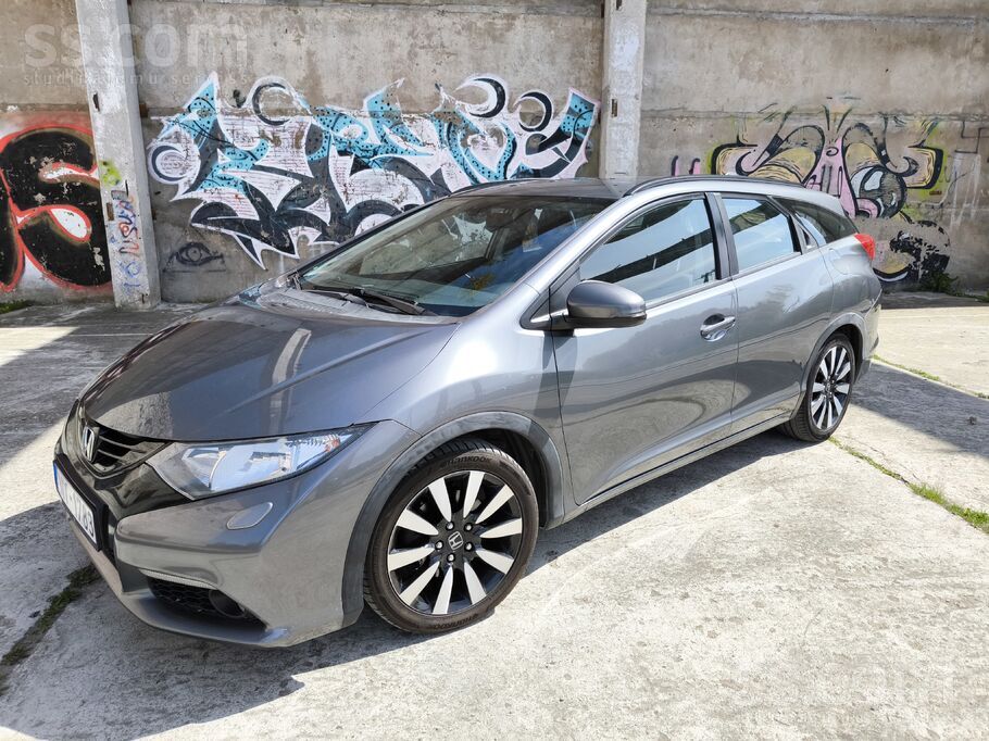 Auto no Vācijas, labā tehniskā un vizuālā stāvoklī. 
Ekoloģija vietā un str