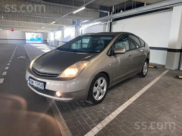 Toyota Var uz nomaksu, Ļoti ekonomisks un izturīgs auto. 