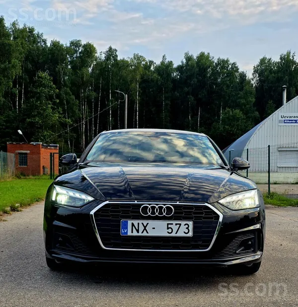 Audi a5 brilliant black. Latvijā pirkts. Izmantots nedaudz. Pagarinātā garan