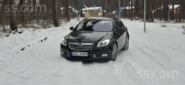 Opel Opel Insignia HB Bi-Turbo 4x4 143kW / 192 ZS. Ātrs