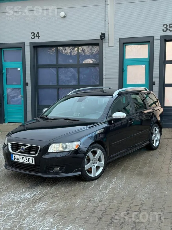 Volvo R-Design. Īsts Eiropas auto bez rūsas. Kopts volvo
