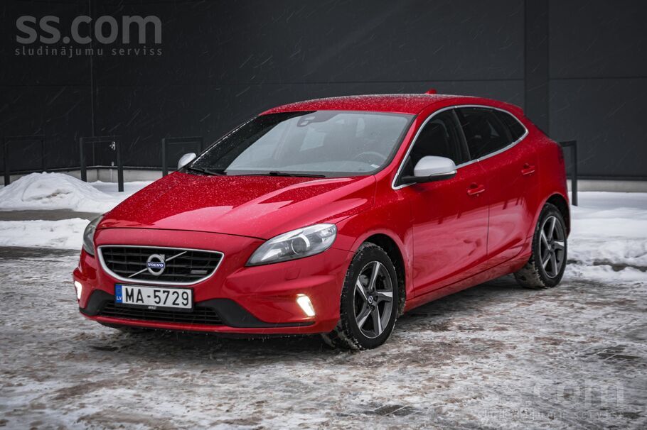 Volvo Garantija - 1 gads bez nobraukuma ierobežojuma.