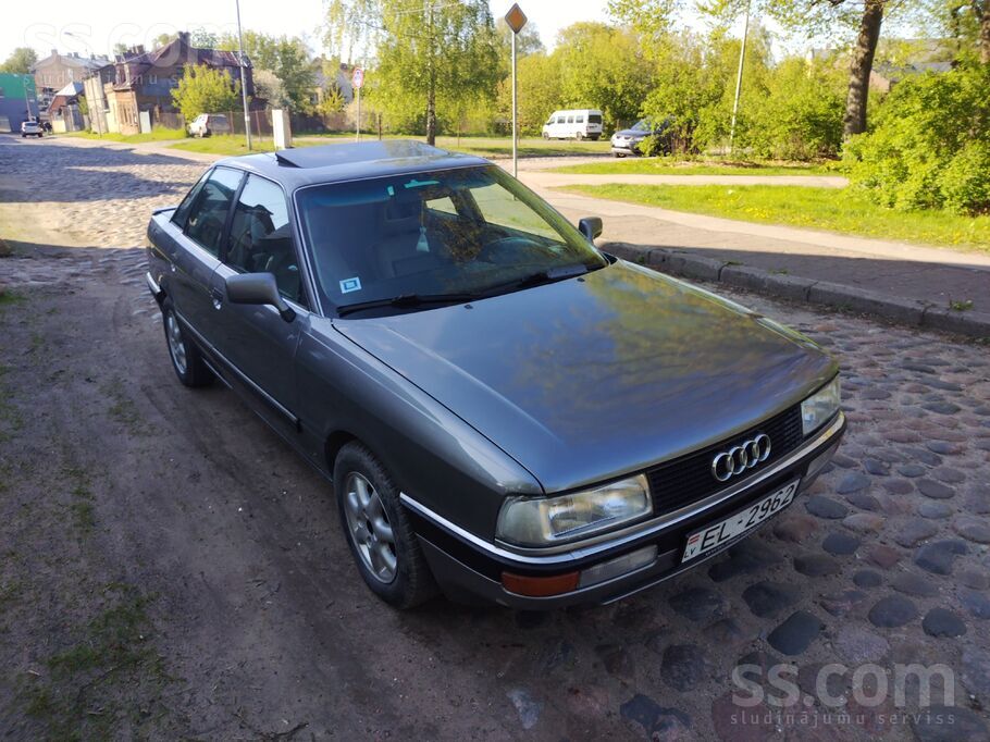 Pārdod Audi 90, 2.3E Benz, jauna TA, manuala ātrum. Auto laba stāvoklī, vizu