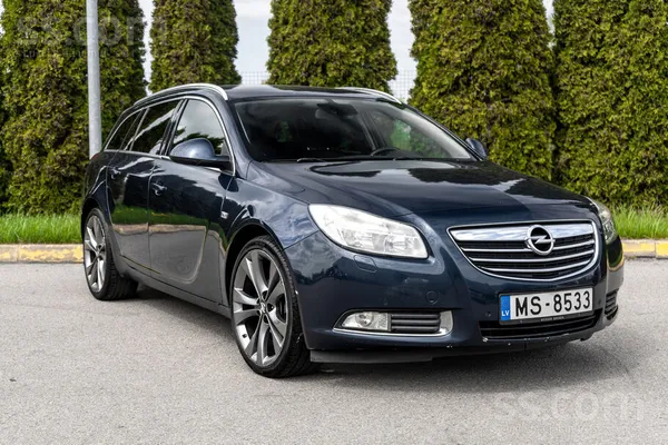 Opel Pārdodam Opel Insignia Sports Tourer 2.0tdi. Autom