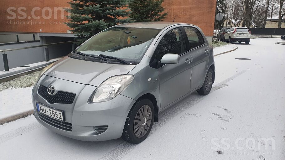 Toyota Pardodu Toyota Yaris 1.4 D-4D dīzelis 66kW. Pirmā 