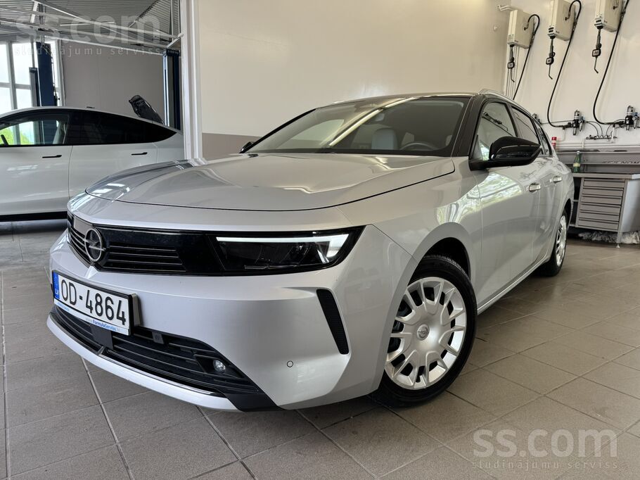 Opel Astra Sports Tourer.
Cena norādīta ar iekļautu Pvn.
Automašīna ar i
